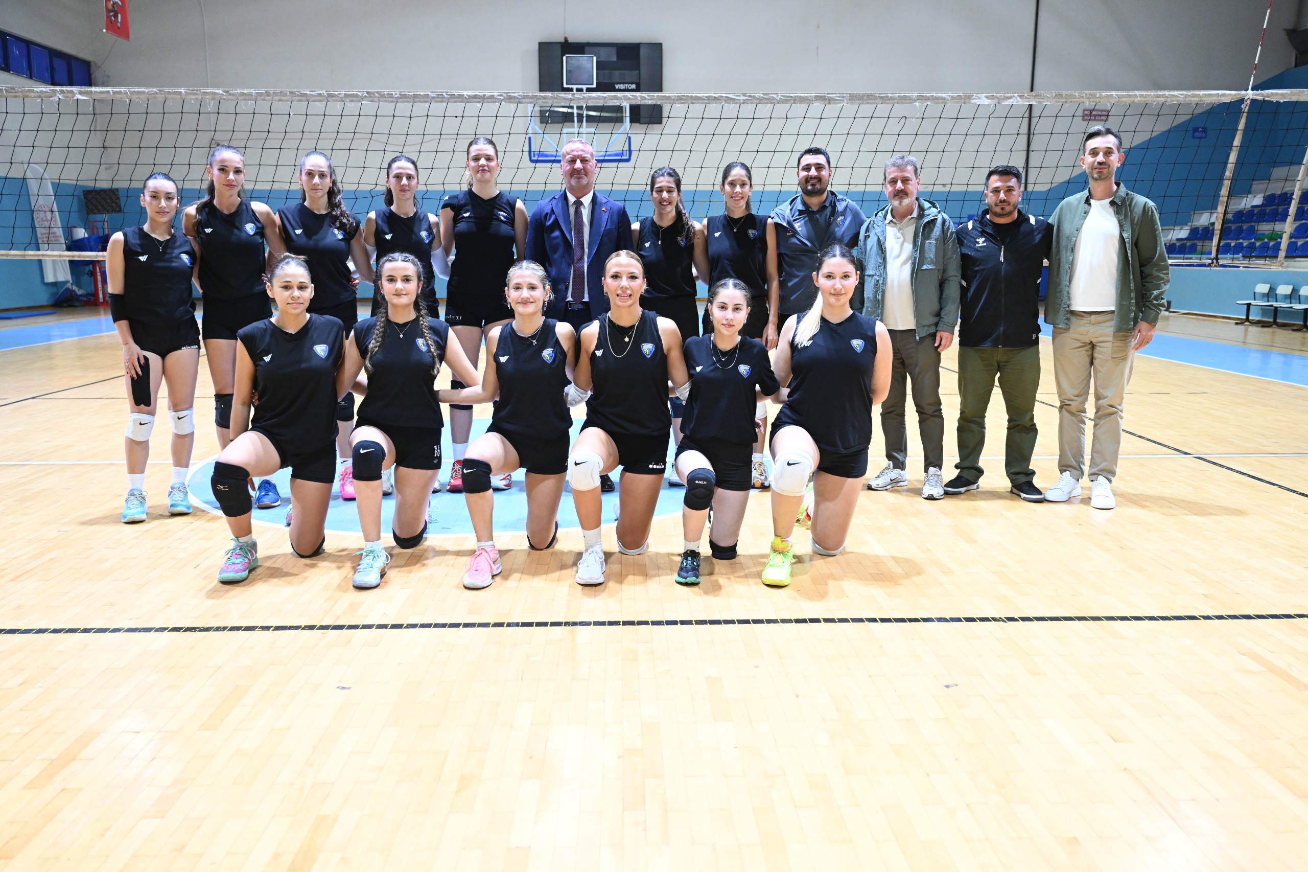 Karacabey Belediyespor Kadın Voleybol Takımı yeni sezona hazırlanıyor