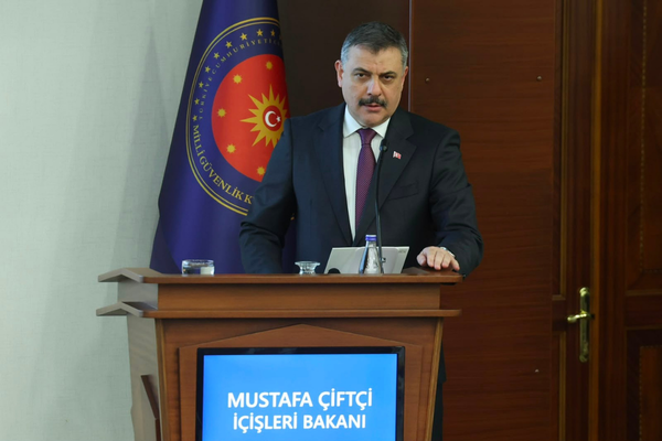 İçişleri Bakanı Çiftçi, Ümraniye Kaymakamlığını ziyaret etti