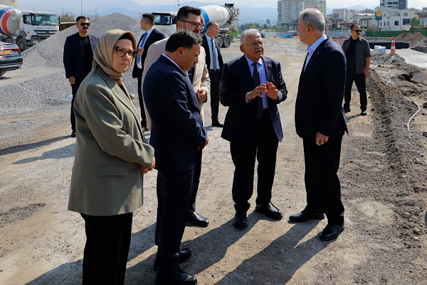 Başkan Büyükkılıç Kayseri’de Kartal Kavşağı ve Paleontoloji Müzesi çalışmalarını inceledi