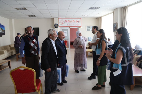 Van’da huzurevi sakinleriyle “Tecrübe-i Hayat” etkinliği düzenlendi