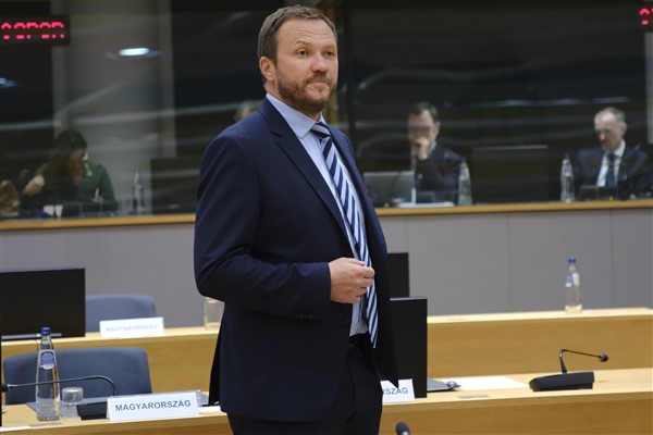 Tsahkna: Kyiv’de açık görüşmeler ve verimli temaslar gerçekleştirdik