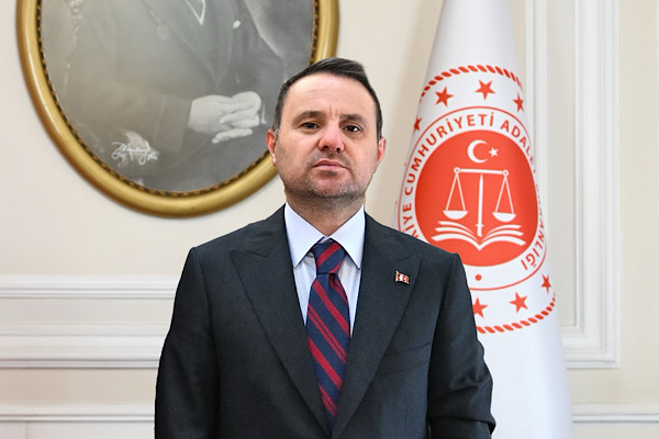 Bakan Gürlek’ten şehit Ziyar Koparan için başsağlığı mesajı
