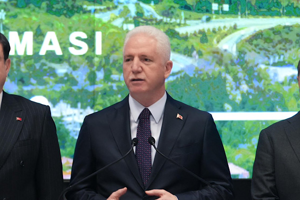 Vali Gül, gazi Jandarma Asteğmen Uysaloğlu ve ailesini ziyaret etti