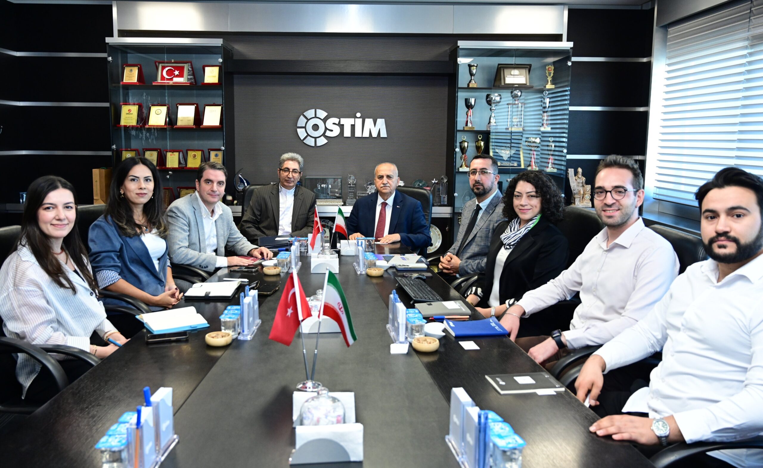 İran ve Türkiye Arasında Ticaret Hacmini Artırma Gündemi OSTİM’de Ele Alındı