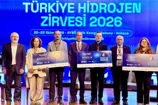 Niğde Belediyesi’nin Yeşil Enerji Modeli Türkiye Hidrojen Zirvesi’nde paylaşıldı