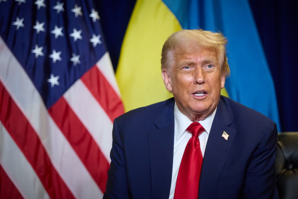 Trump’tan Boeing’in 737 Max uçağına övgü