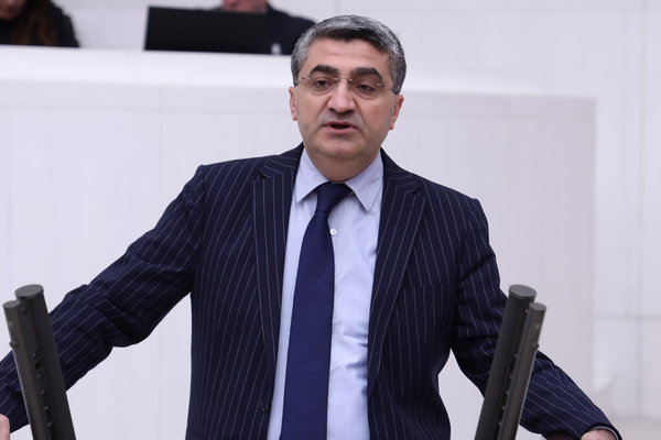 Ekmen: 35 gün geçti, açıklanan bir liste hala yok