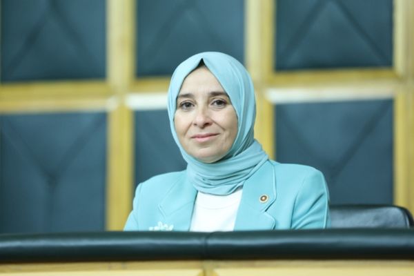 DEVA Partili Esen’den velilere ücretsiz okul yemeği anketi çağrısı
