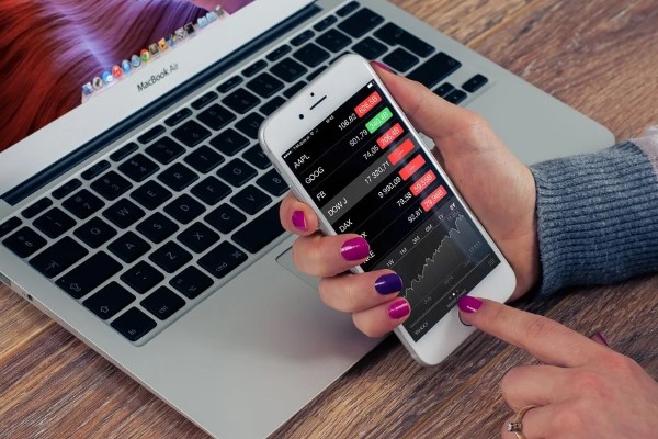 BIST 100 endeksi haftayı yüzde 4,44 kayıpla tamamladı