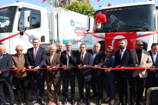 Derince Belediyesi filosuna 14 yeni hizmet aracı kattı