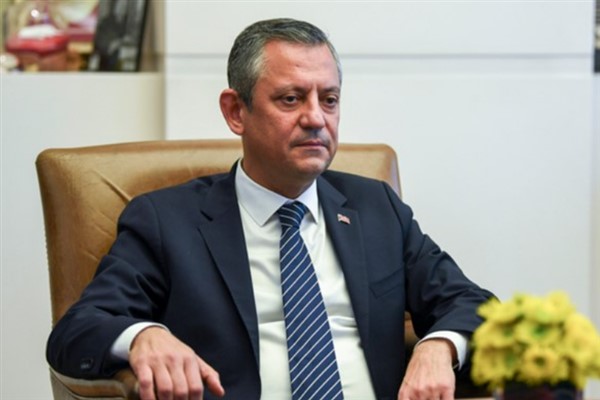 Özel, Sosyalist Enternasyonal Zirvesi’ne genel merkezden bağlandı