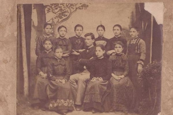 Bulgar milli kimliğinin inşasında kadınların izleri