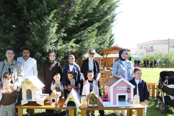 İnegöl’de çocuklar 190 hayvan yuvası hazırladı