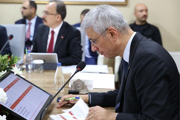 Memişoğlu, Meclis’te AK Parti Grup Başkanı Güler ile bir araya geldi