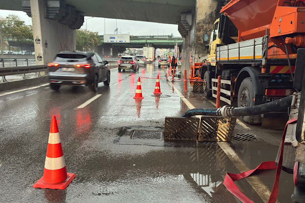 İstanbul’da sağanak ve fırtına etkisini sürdürüyor
