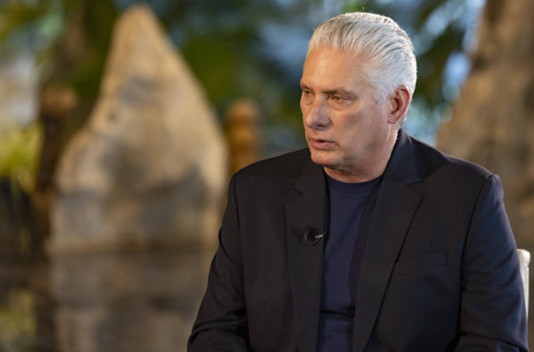 Diaz-Canel, Gençlik Sanatçıları Birliğinin 40’ıncı yıl dönümünü kutladı